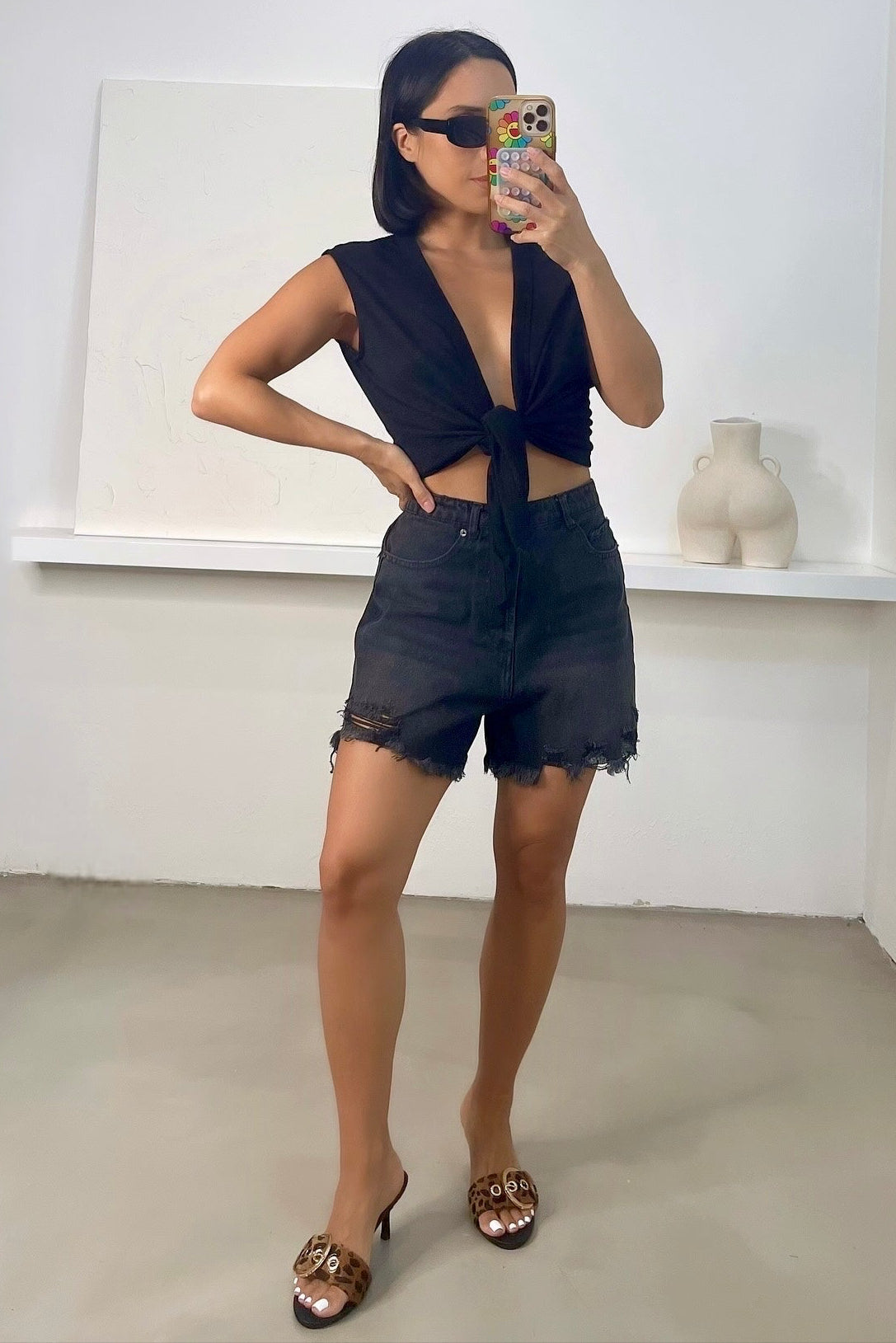 Pia Distressed Shorts - Black