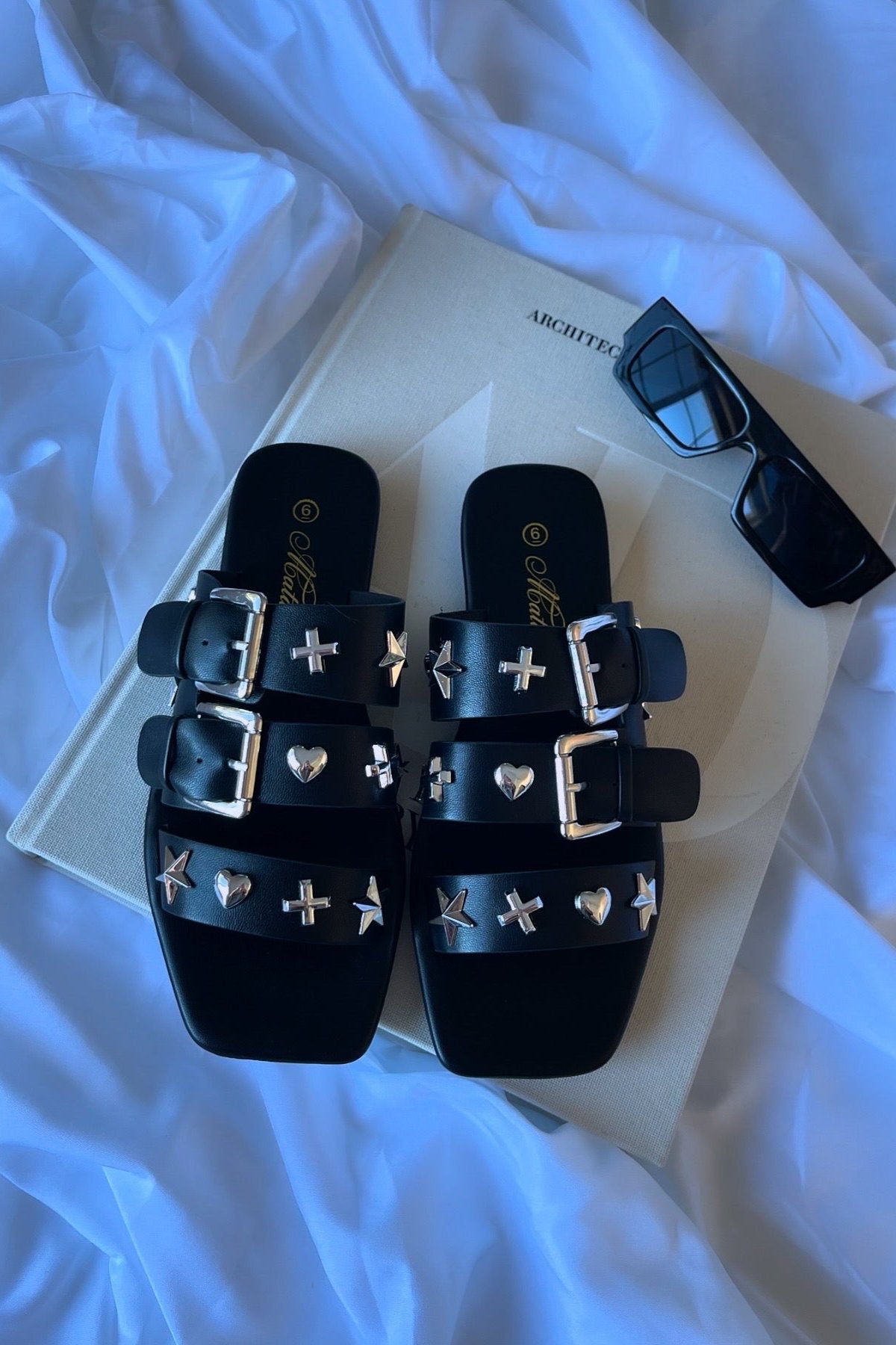 Harlow Sandals - Black - Trice Boutique