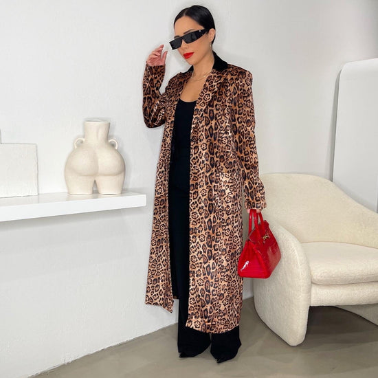 Load image into Gallery viewer, Leopard Print Coat
