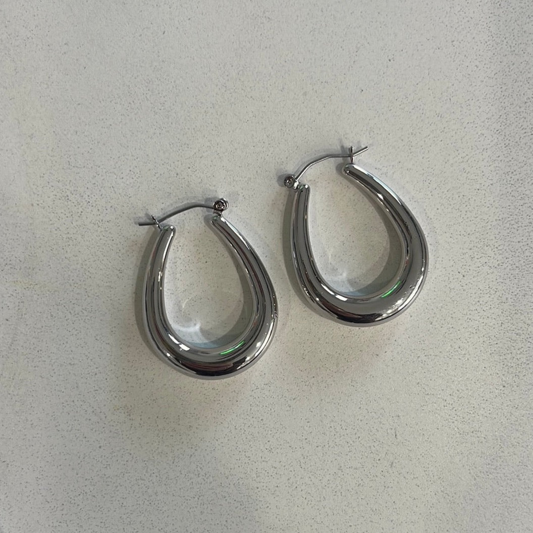 Load image into Gallery viewer, Teardrop Hoop Earrings (silver)
