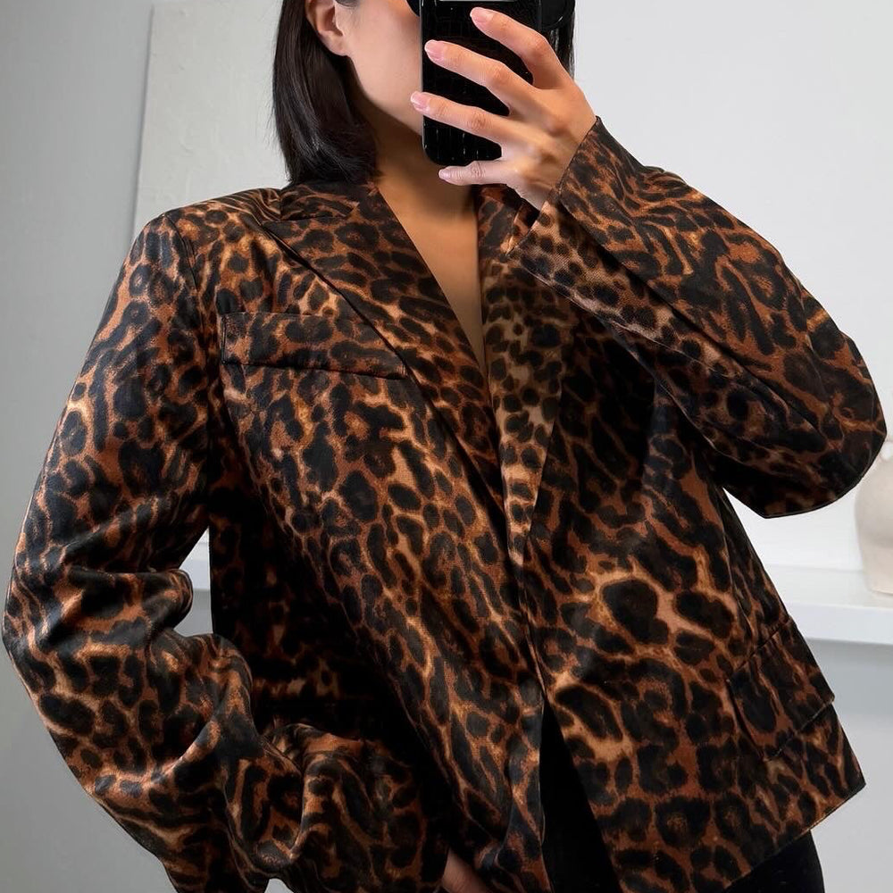 
                      
                        Mila Oversized Short Blazer - Leopard Print
                      
                    