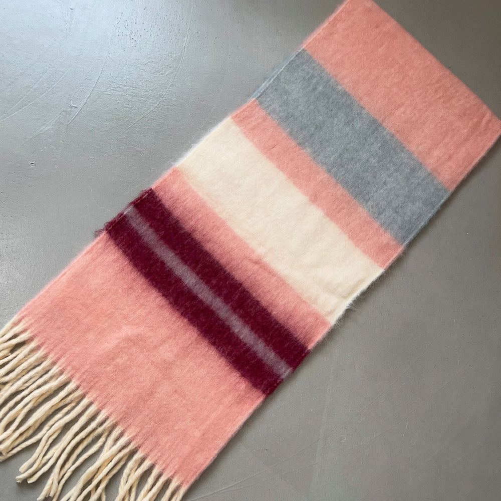 Scarf with Fringe - Pink