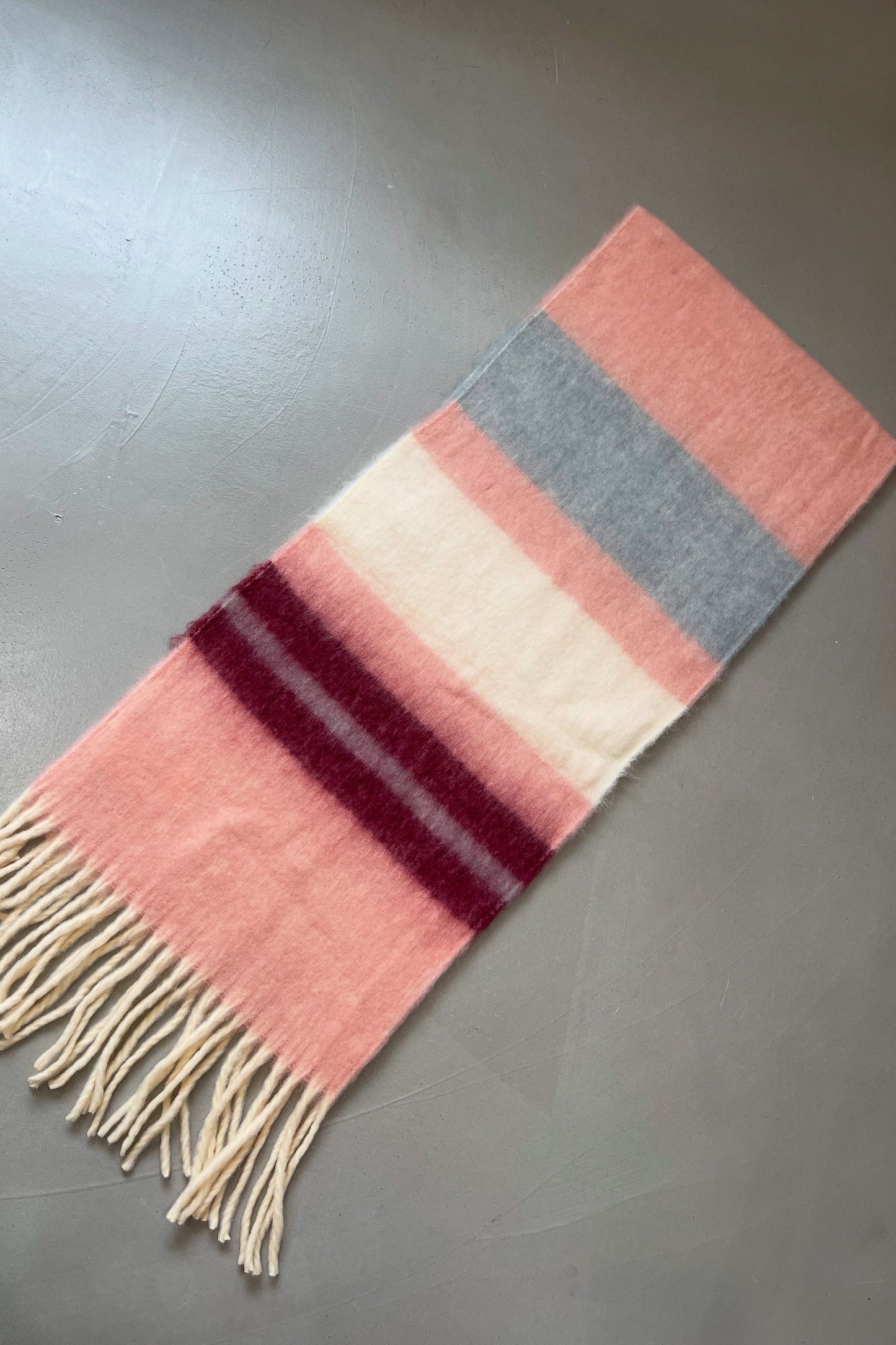 Scarf with Fringe - Pink