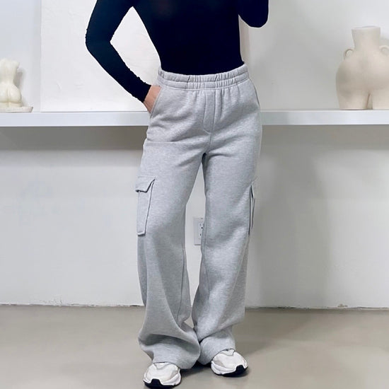 Load image into Gallery viewer, Camryn Cargo Sweatpants

