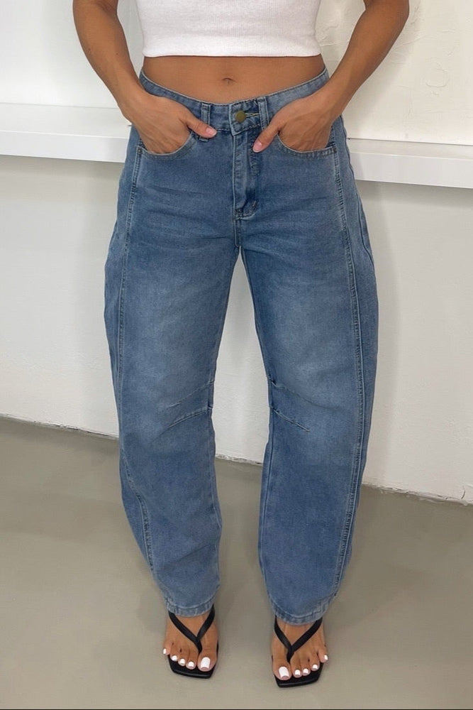
                      
                        Jacqueline Barrel Jeans - Denim
                      
                    